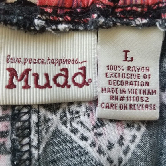 Bundle/H&M sleeveless top & Mudd pants - Picture 7 of 7